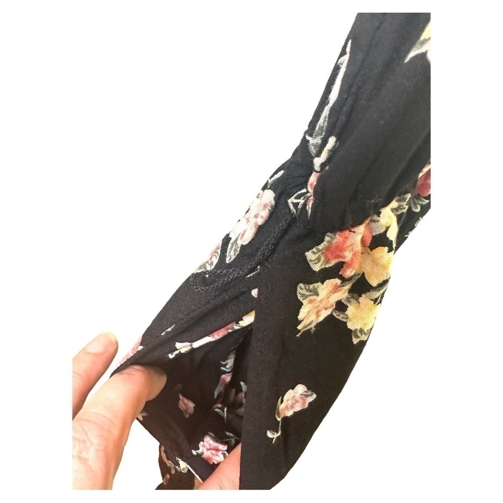 Hollister Jumpsuit Womens XS Romper Jumper Shorts Floral Halter Neck Black - Picture 4 of 10